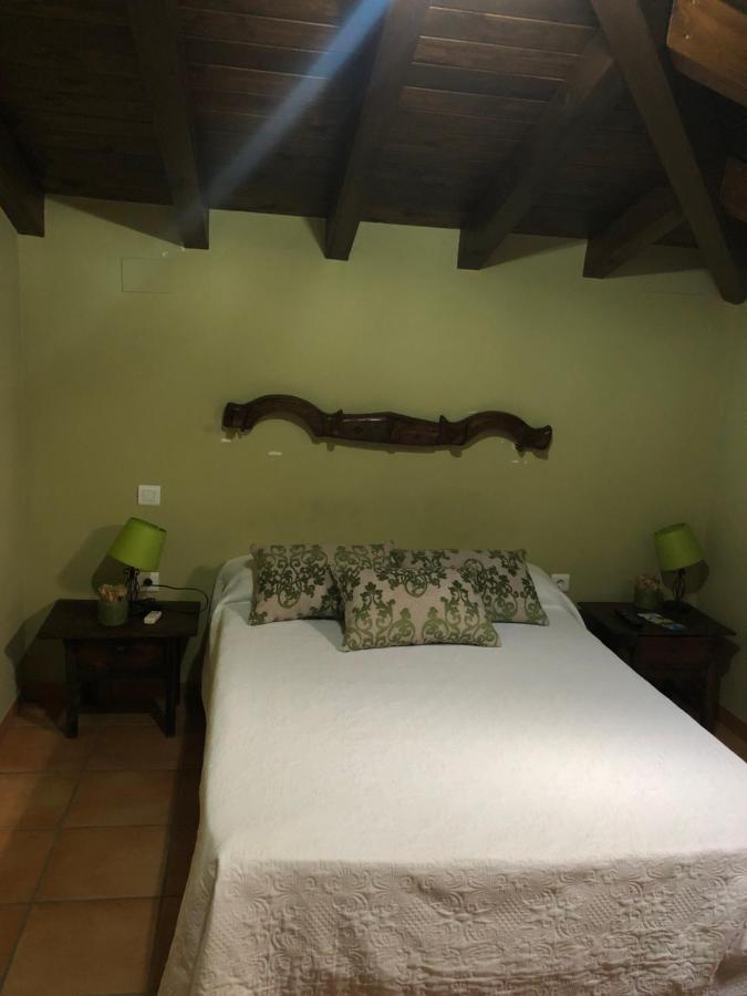Hostal La Caballeriza Мальпартіда-де-Касерес Екстер'єр фото