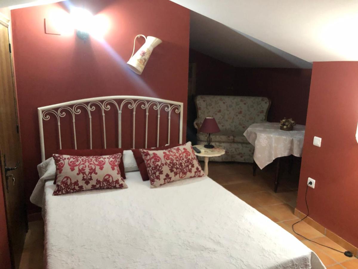 Hostal La Caballeriza Мальпартіда-де-Касерес Екстер'єр фото